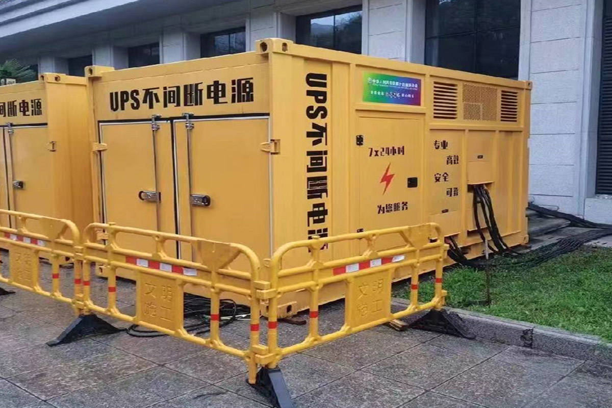 定城镇发电机租赁施工现场